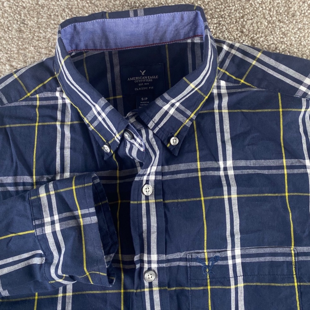 American Eagle Outfitters Mens Small Navy Blue Yellow Plaid Button Down Shirt